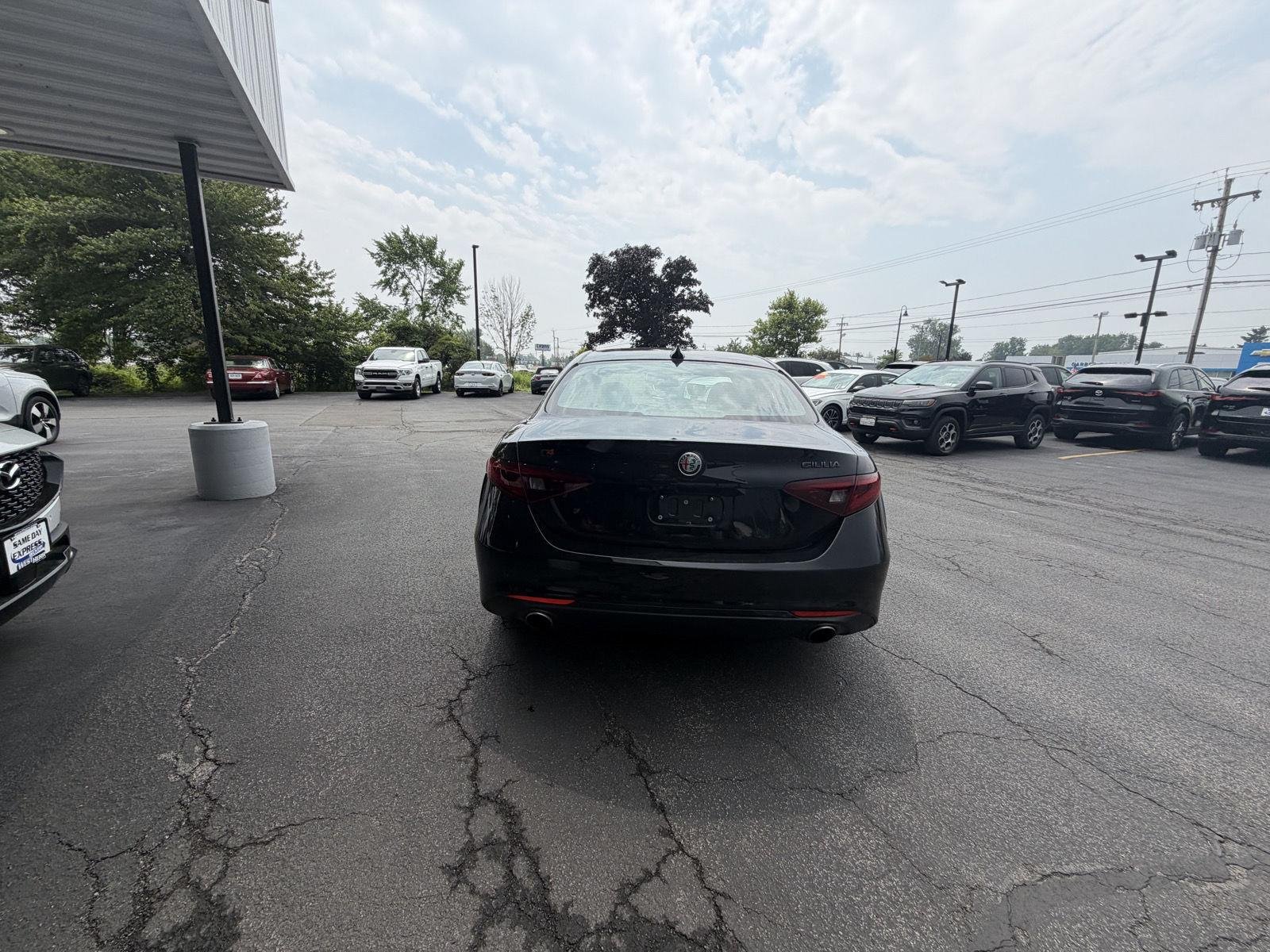Used 2021 Alfa Black Alfa Romeo Ti image 9