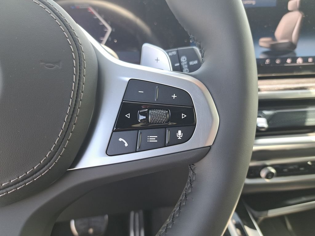 New 2027 Black Sapphire Metallic BMW xDrive40i image 13