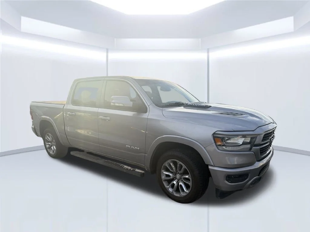 Used 2020 Silver Ram Laramie image 4