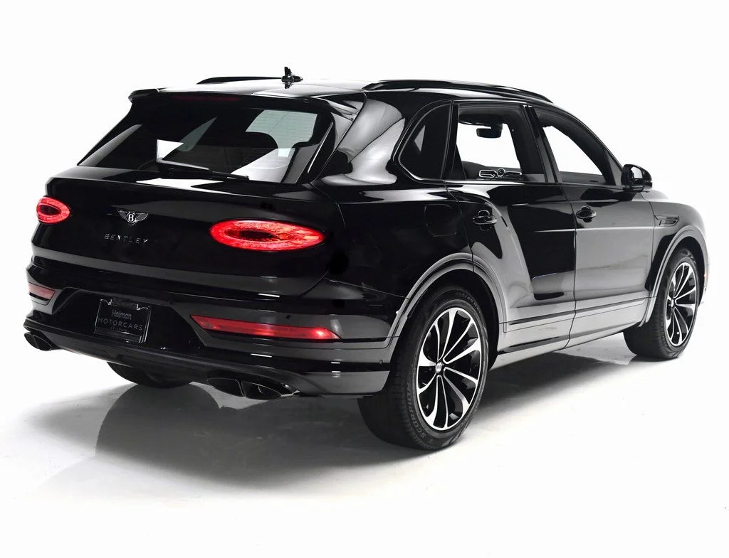 Used 2025 Beluga Bentley V8 image 6