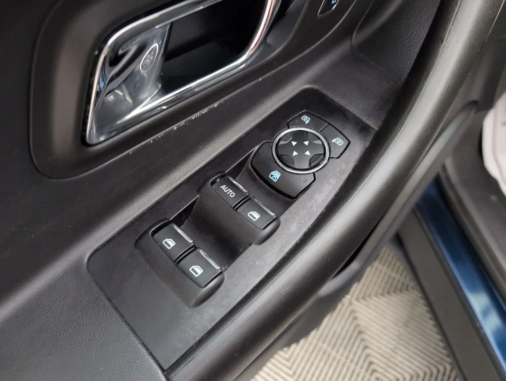 Used 2017 Blue Ford SEL image 32