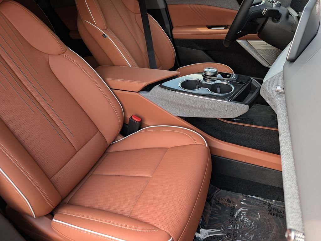 2027 Cadillac OPTIQ Premium Luxury - Photo 20