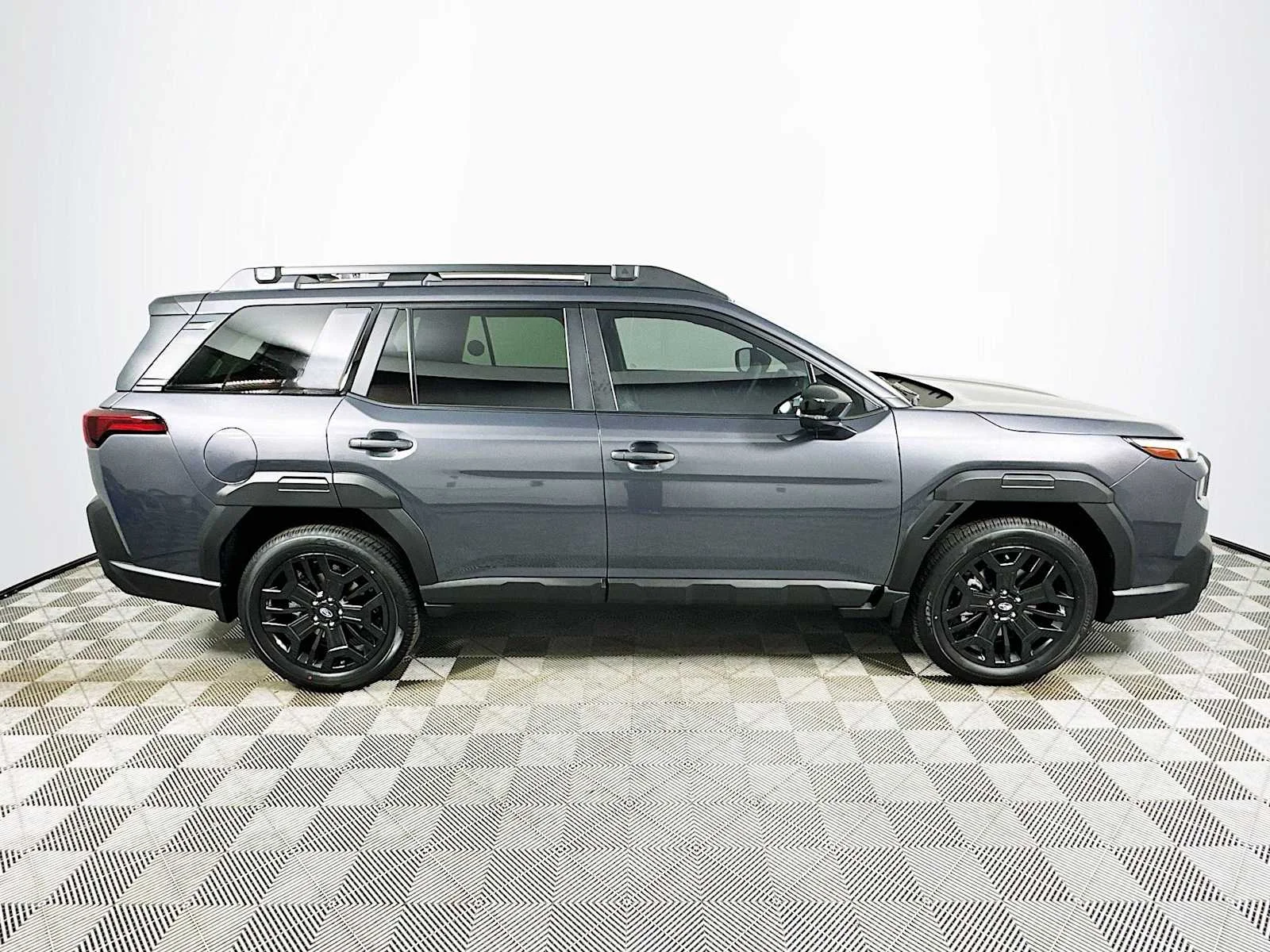New 2026 MAGNETITE GRAY METALLIC Subaru Limited XT image 8