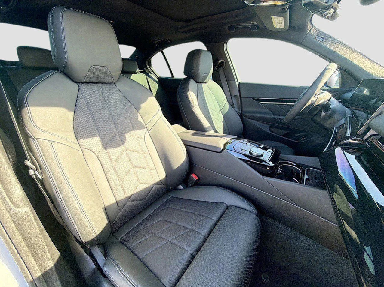 2026 BMW 5 Series 530i - Photo 16