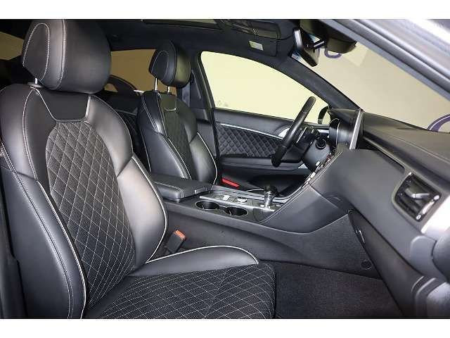 2021 GENESIS G70 Standard - Photo 12