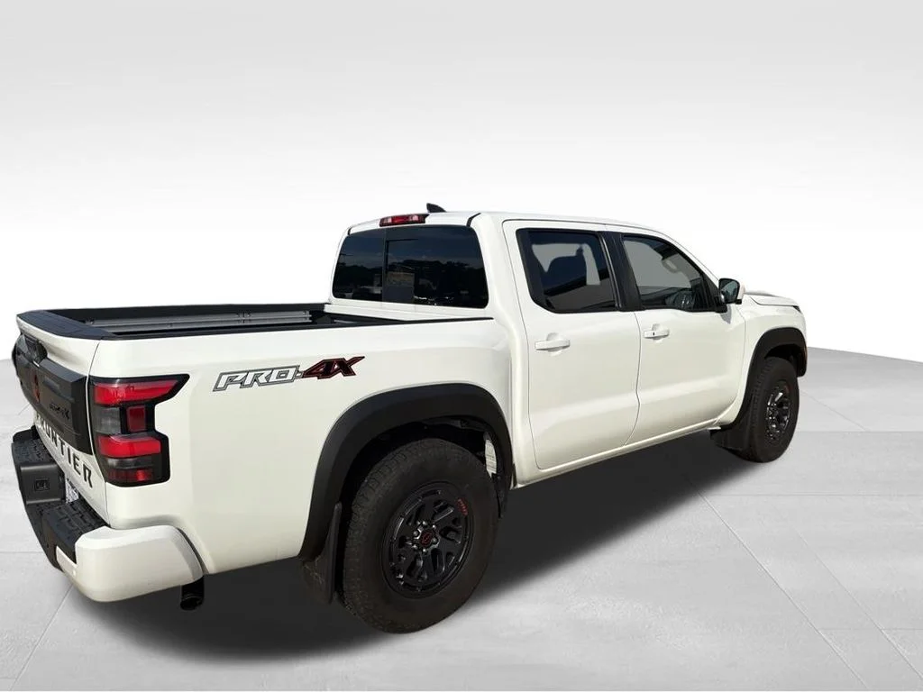 Used 2026 White Nissan PRO-4X image 12
