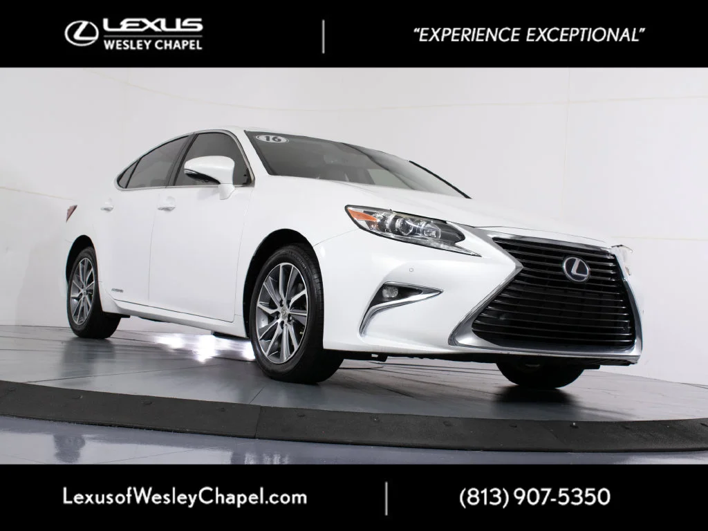 2016 Lexus ES 300h