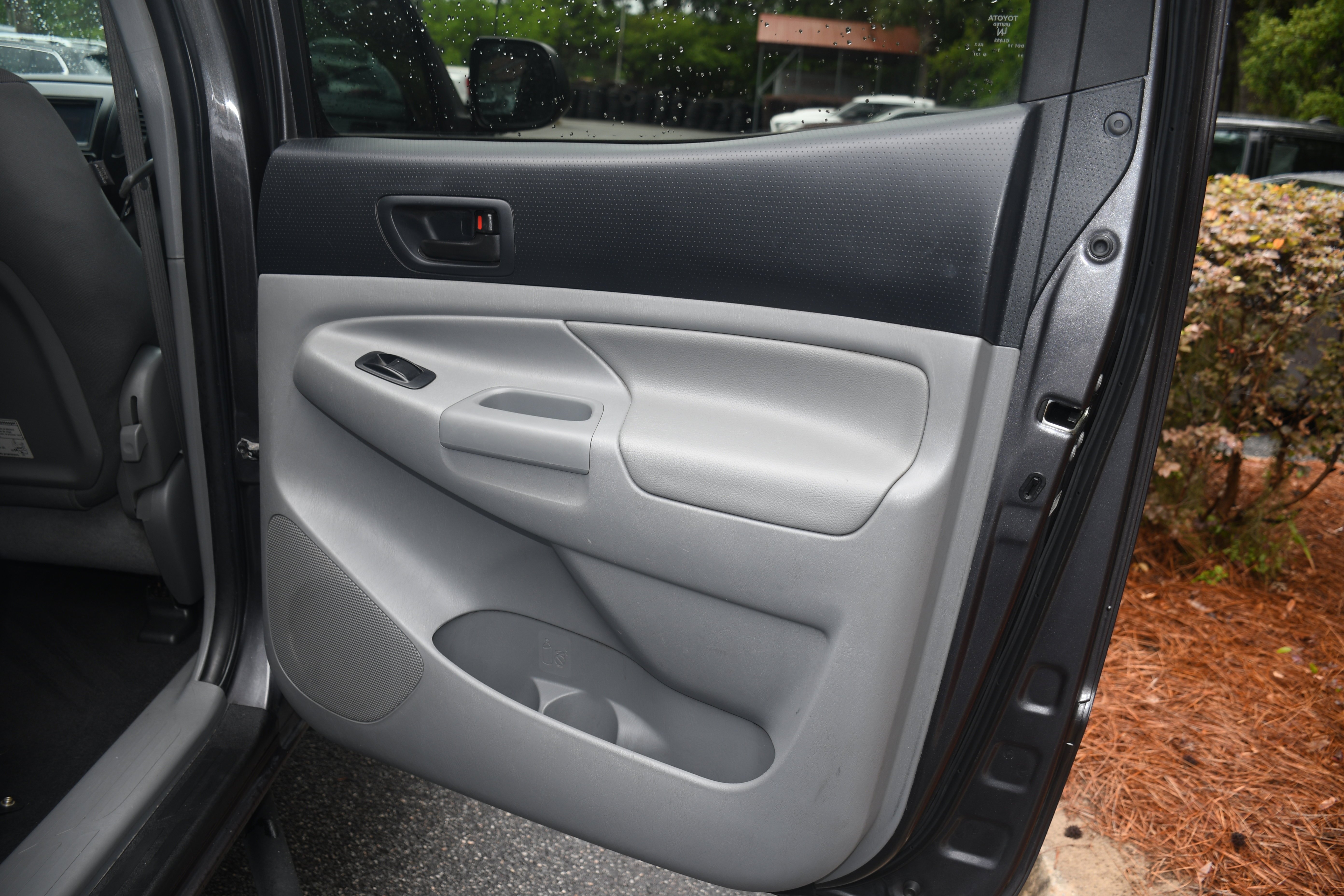 Used 2013 Gray Toyota PreRunner image 17