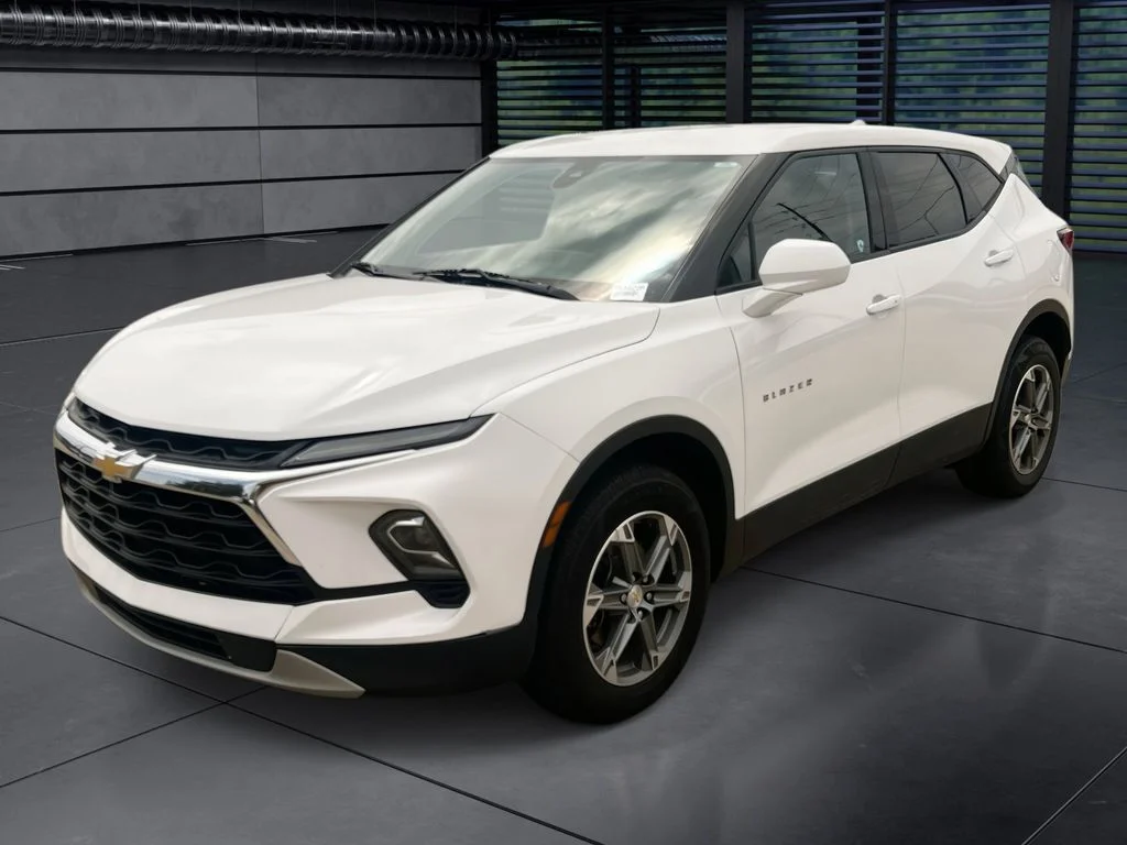 2023 Chevrolet Blazer 2.0T 2LT FWD's photo