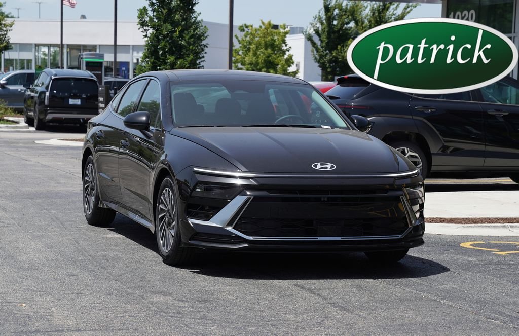 New 2026 Abyss Black Hyundai SEL image 24