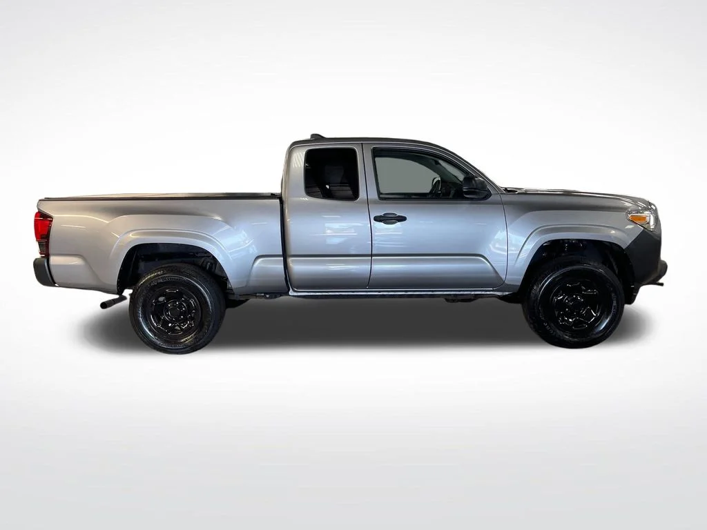 Used 2021 Silver Toyota SR image 6