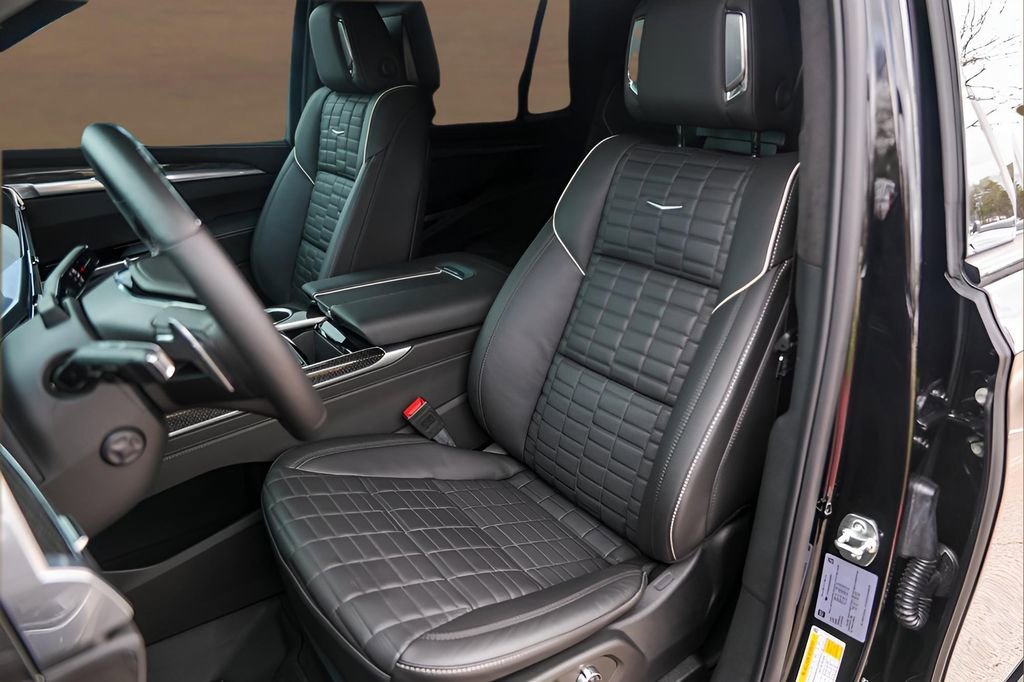 2025 Cadillac Escalade V-Series - Photo 7