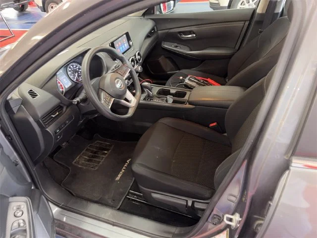 Used 2022 Gray Nissan S image 6