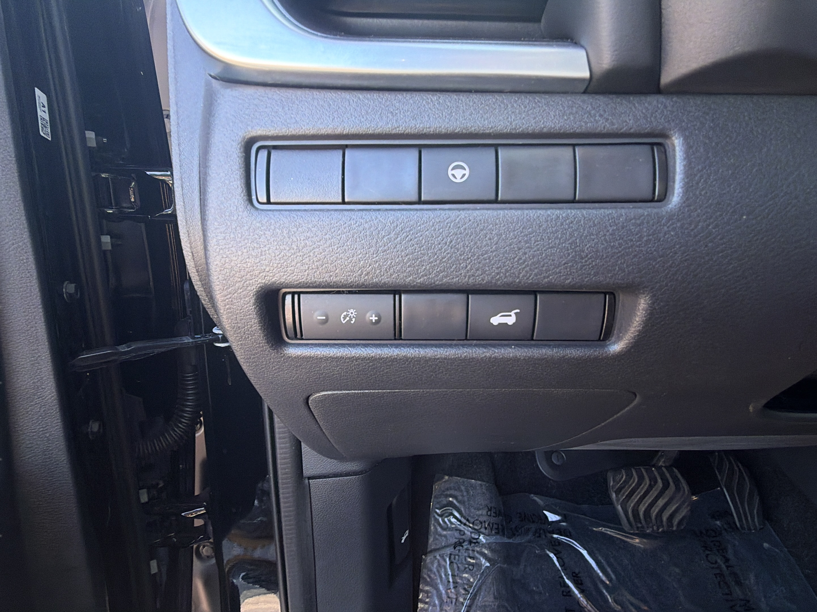 Used 2021 Black Nissan SV image 17