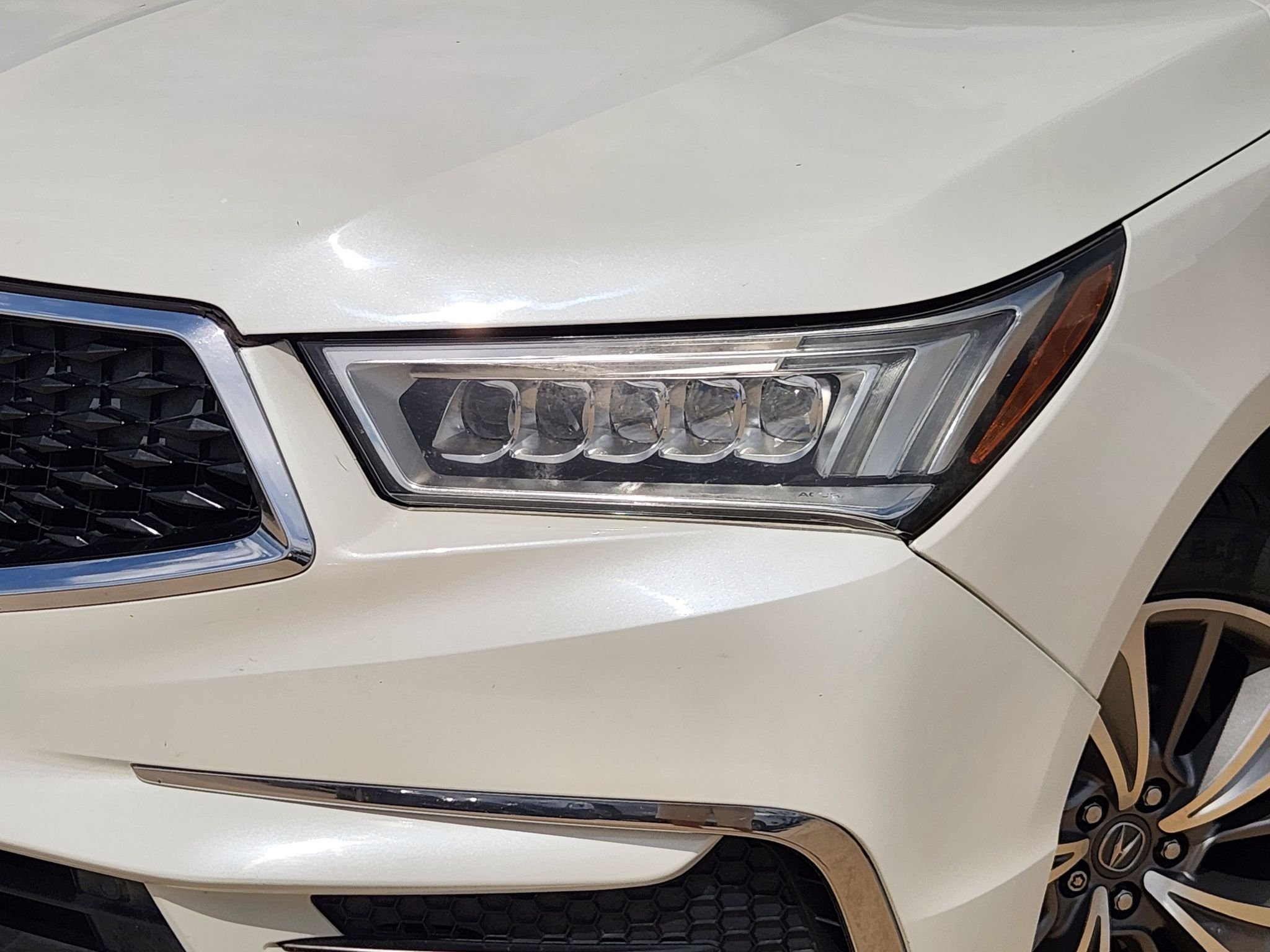 Used 2017 White Diamond Pearl Acura w/Technology Pkg image 10