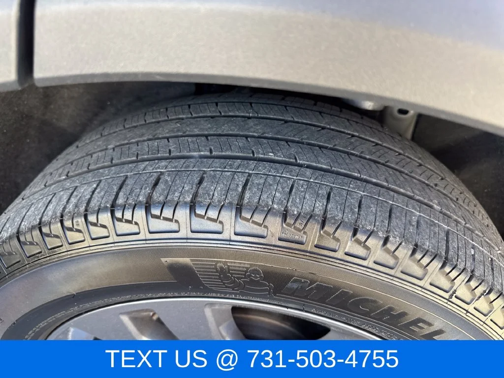 Used 2023 Gray Ford XLT image 29