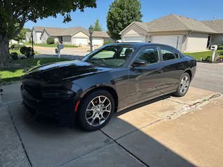 Used 2015 Pitch Black Dodge SXT image 3