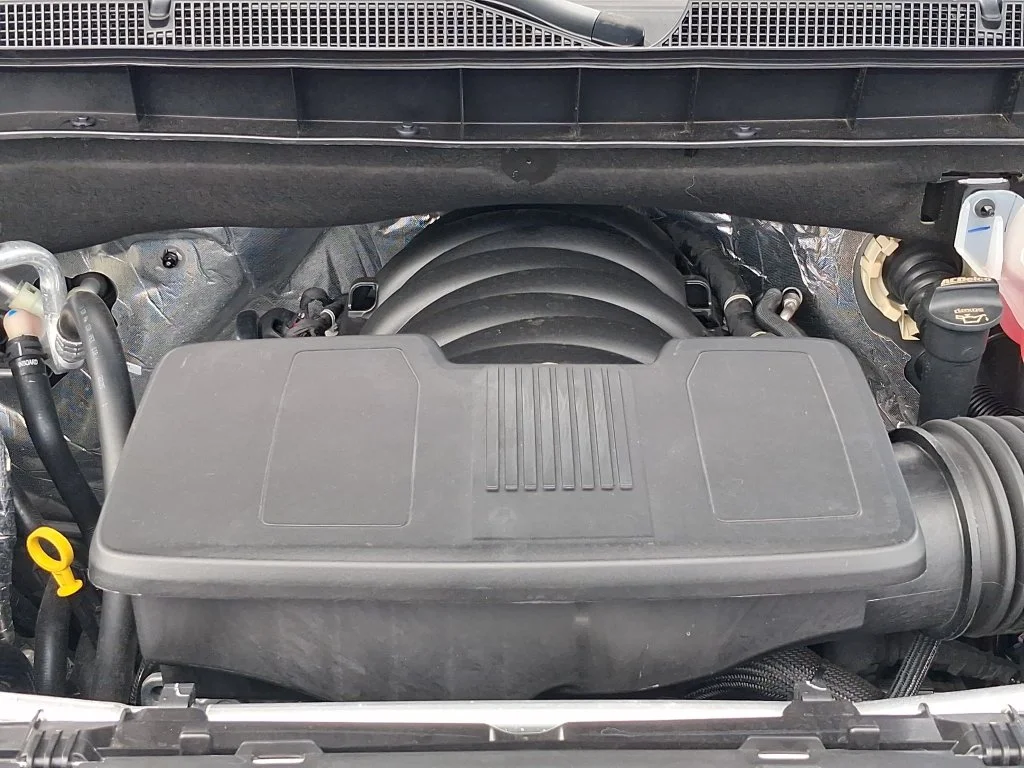 Used 2026 Gray Chevrolet Premier image 9