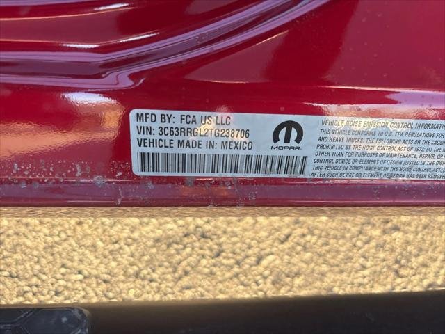 New 2026 Molten Red Pearl-Coat Exterior Paint RAM TRADESMAN image 32