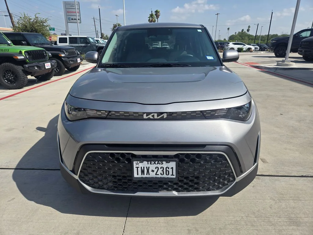 Used 2024 Silver Kia LX image 8
