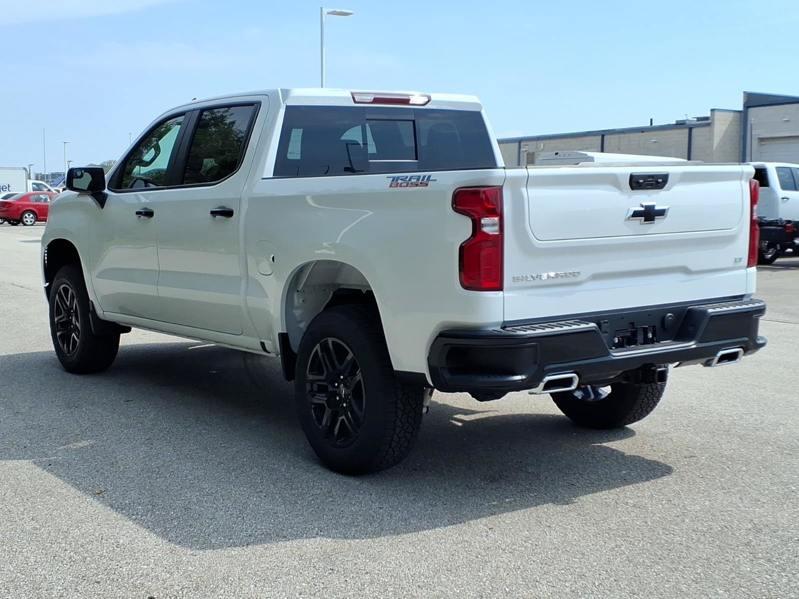 New 2026 Summit White Chevrolet LT Trail Boss image 4