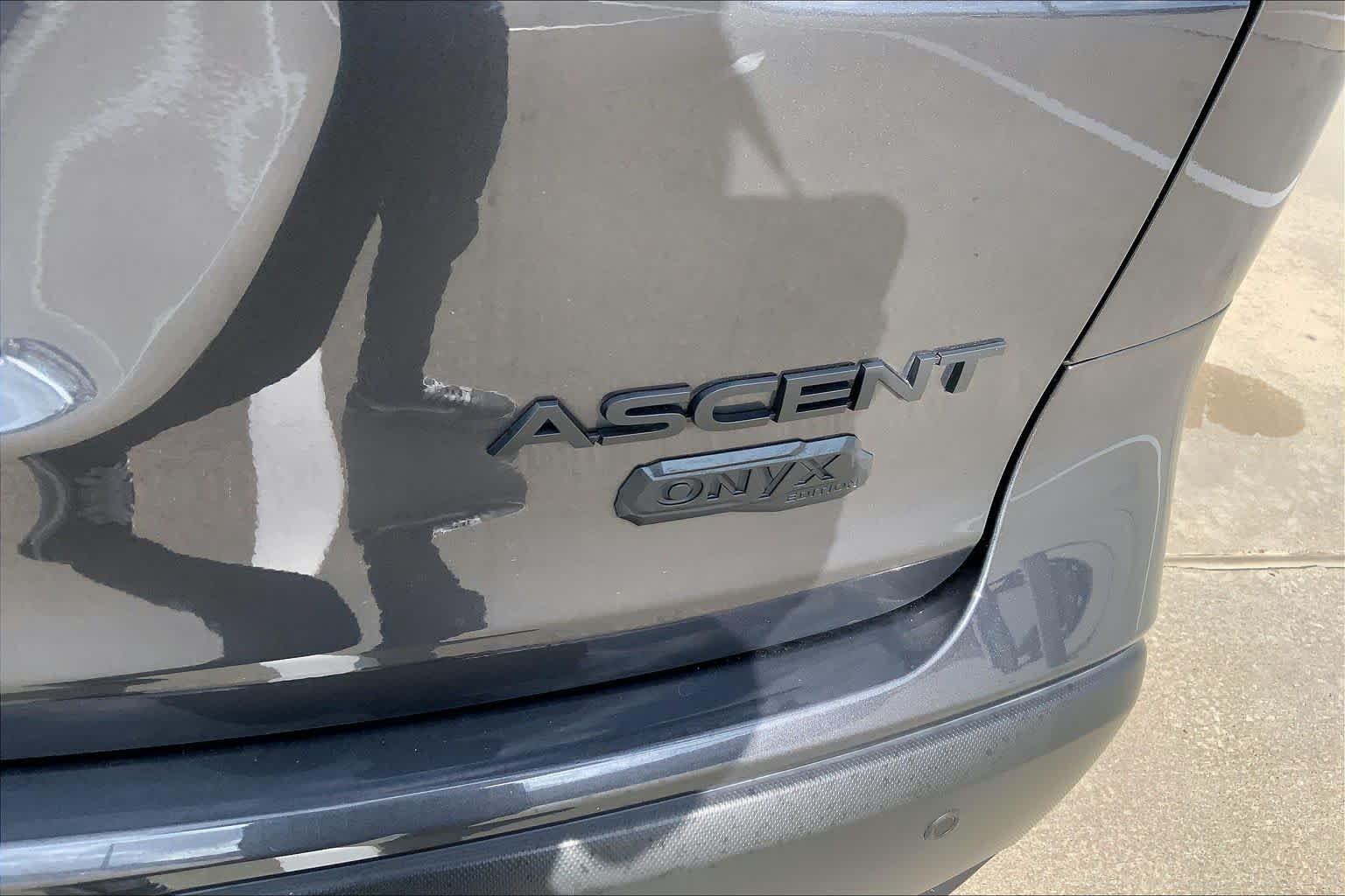 Used 2023 Magnetite Gray Metallic Subaru Onyx Edition image 10