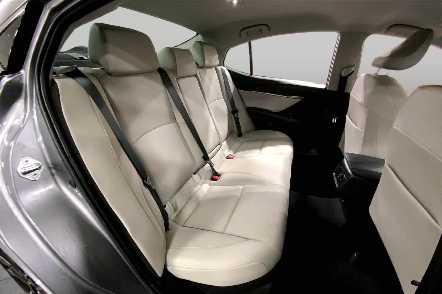 2025 Toyota Camry XLE - Photo 20
