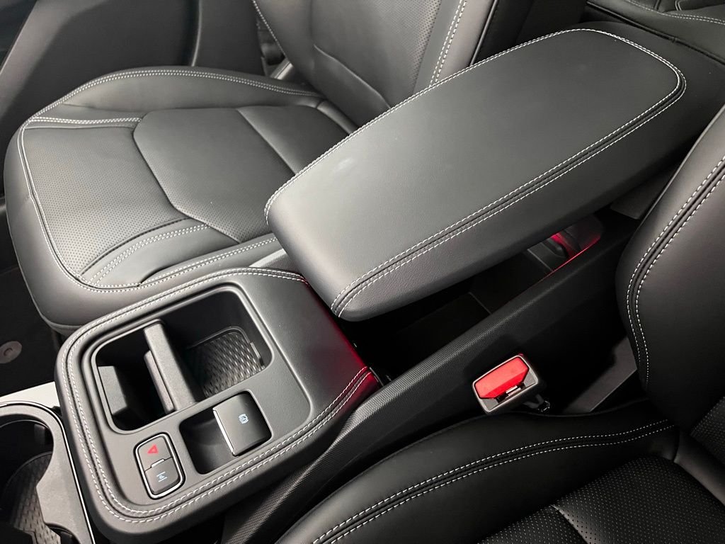 New 2026 Black Ford Premium image 29