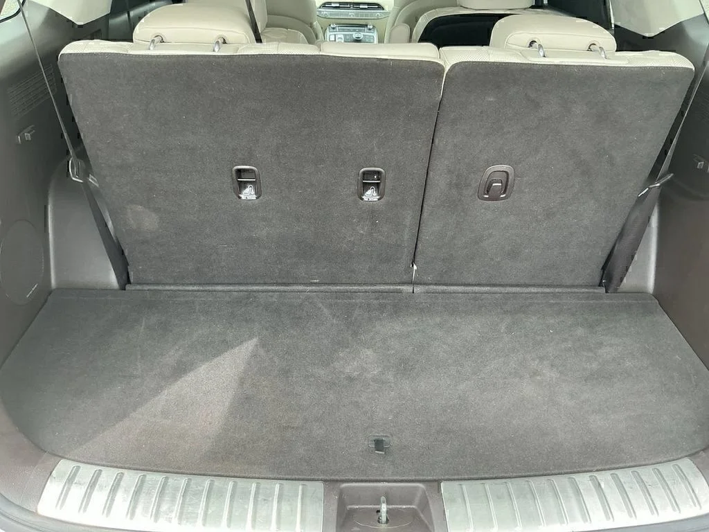 Used 2020 White Hyundai Limited image 21