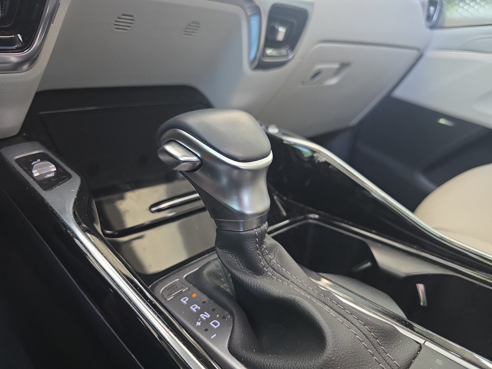 Certified Used 2023 Gravity Grey Kia SX Prestige image 20