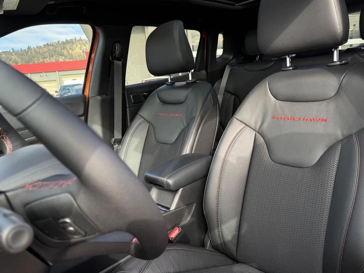 New 2026 joose Jeep Trailhawk image 14