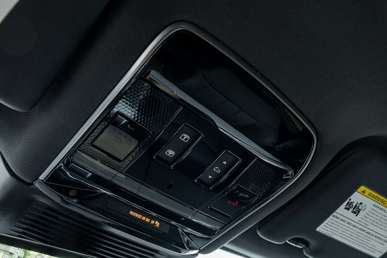 New 2026 Carpathian Grey Land Rover SE image 26