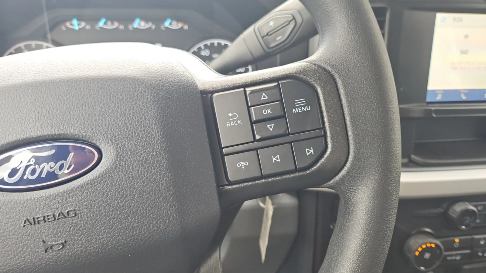 New 2027 Carbonized Gray Metallic Ford XL 4WD image 16