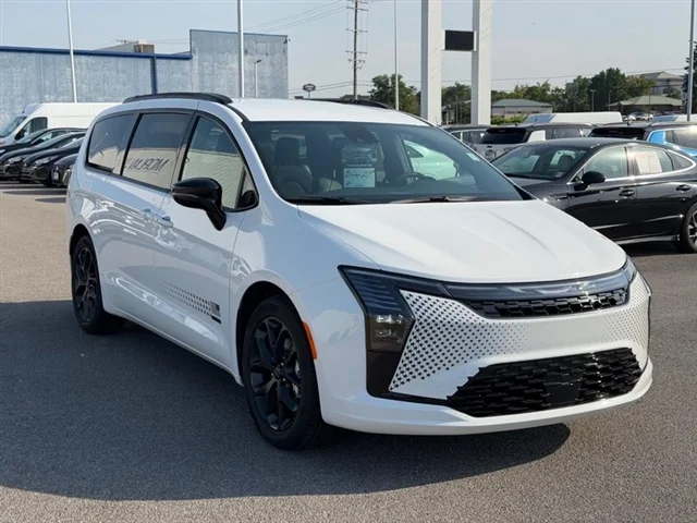 New 2027 Bright White Clear-Coat Exterior Paint Chrysler Select image 3