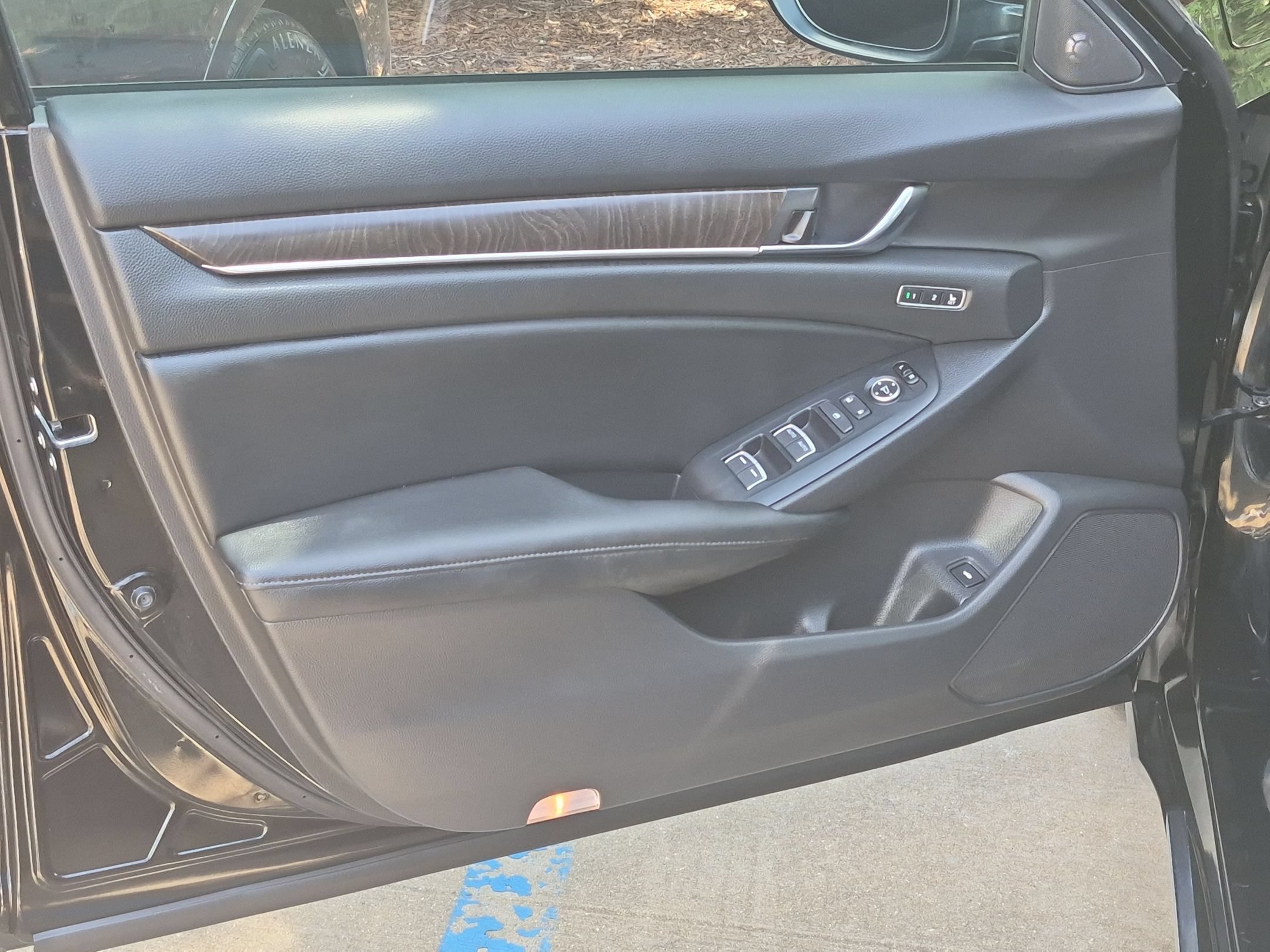 2019 Honda Accord EX-L - Photo 13