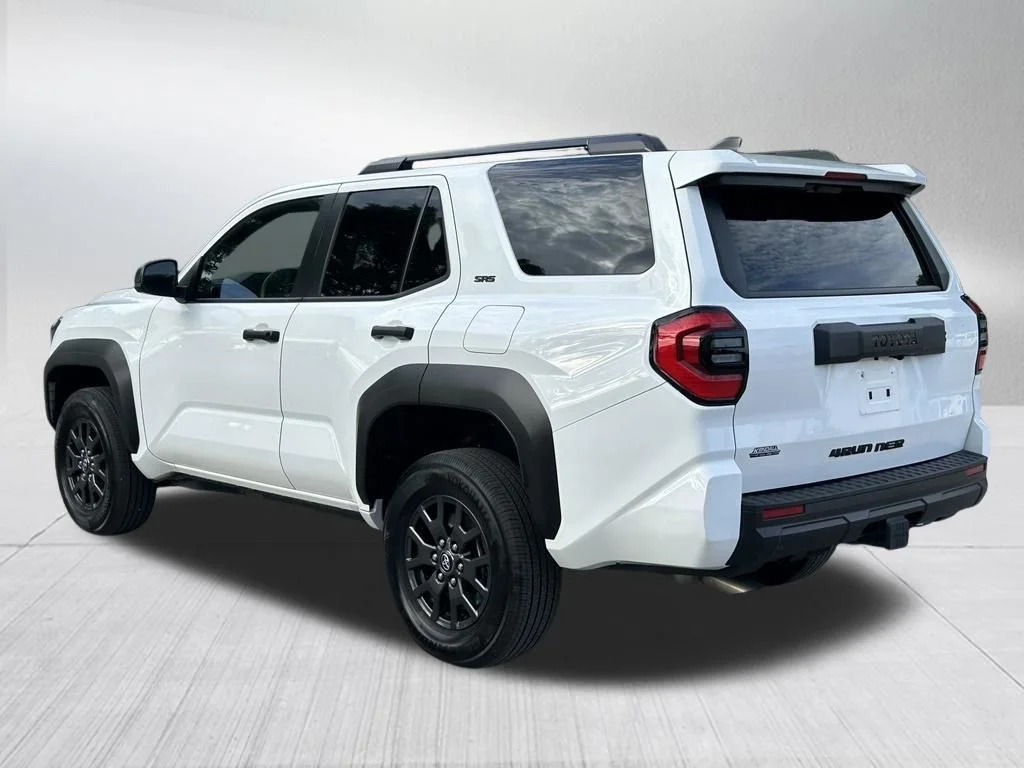 Used 2025 White Toyota SR5 image 7