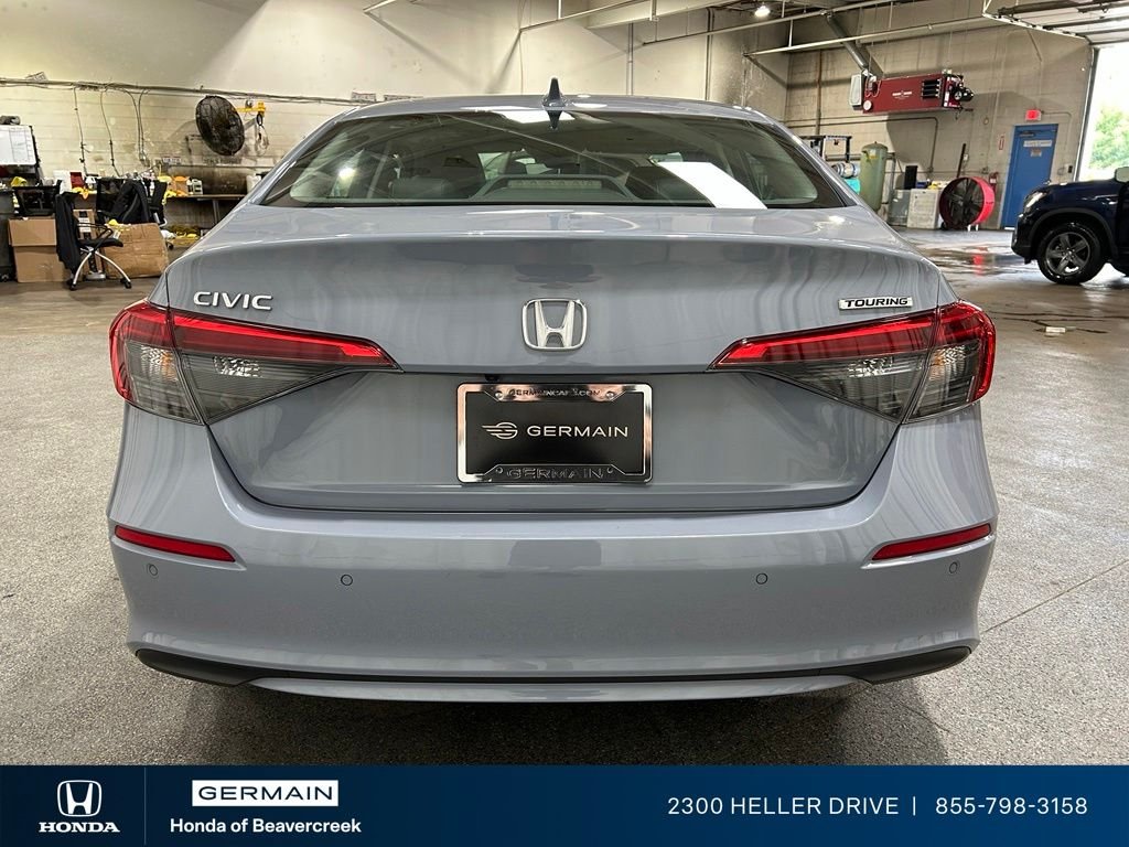 Used 2022 Sonic Gray Pearl Honda Touring image 7