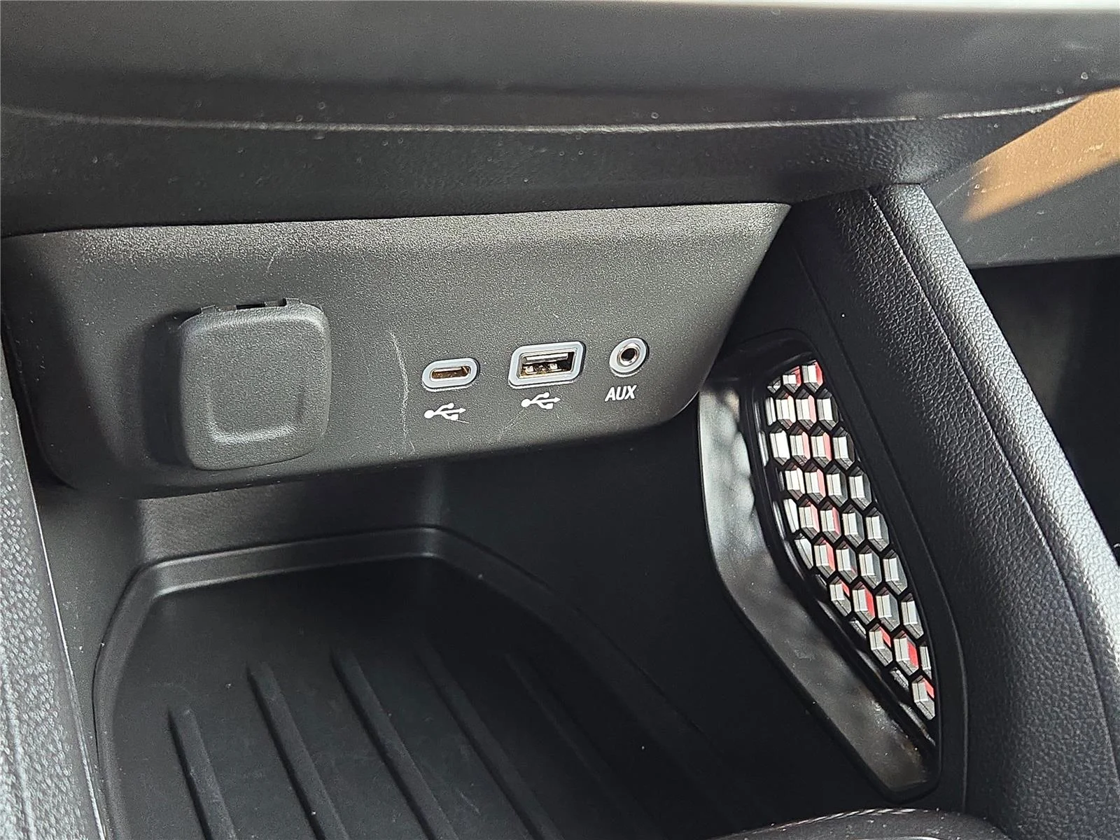 Used 2023 Sterling Gray Metallic Chevrolet RS image 9