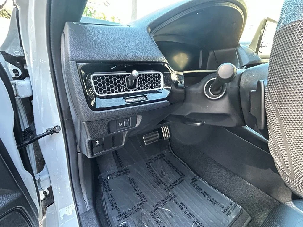 Used 2026  Honda  image 17