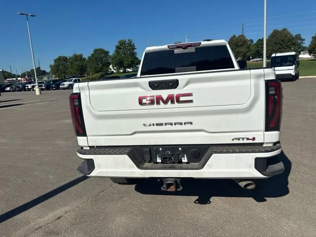 Used 2024 White GMC AT4 image 11