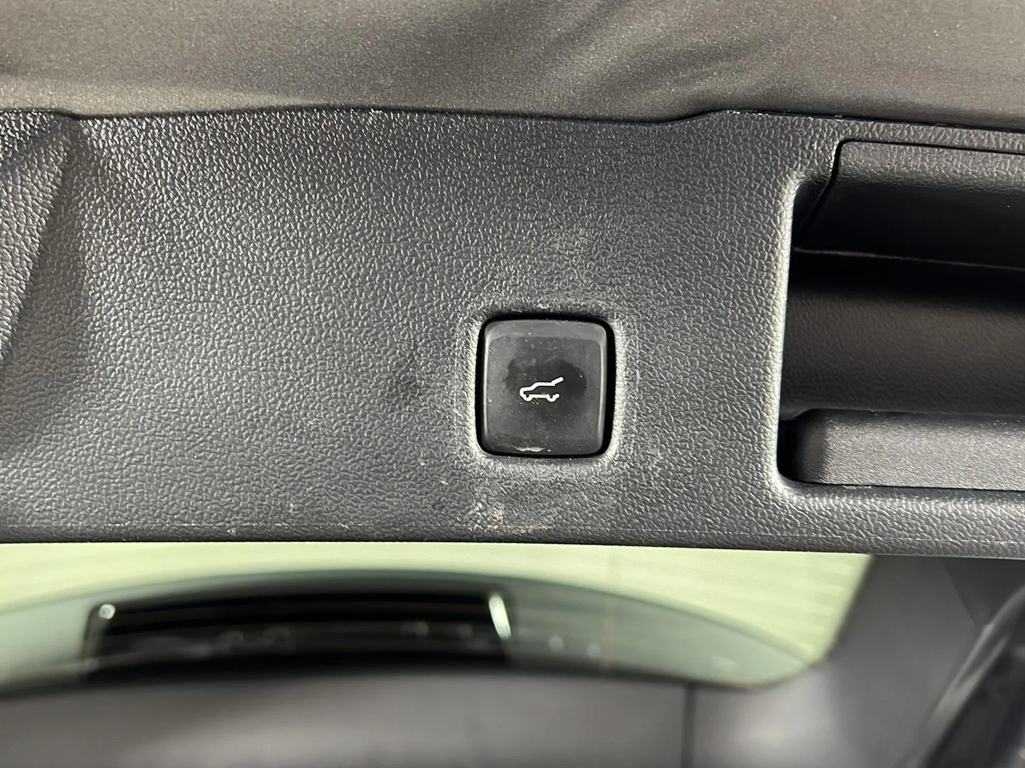Used 2023 Gray Metallic Ford Active image 7