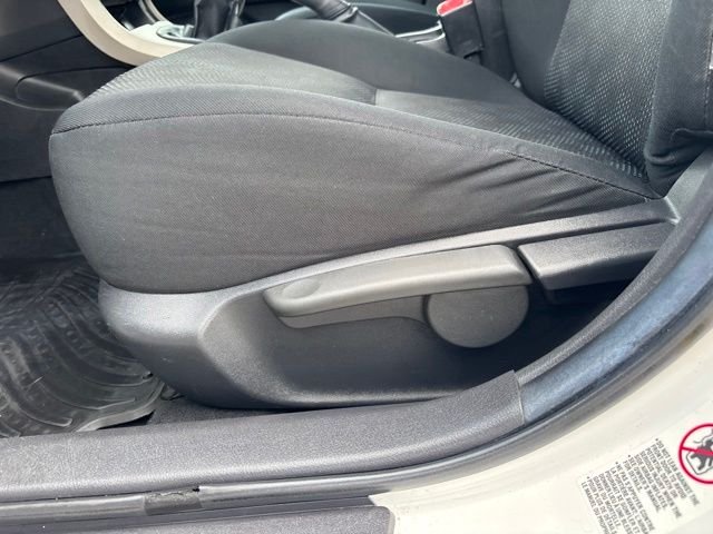 Used 2010 White Toyota S image 14