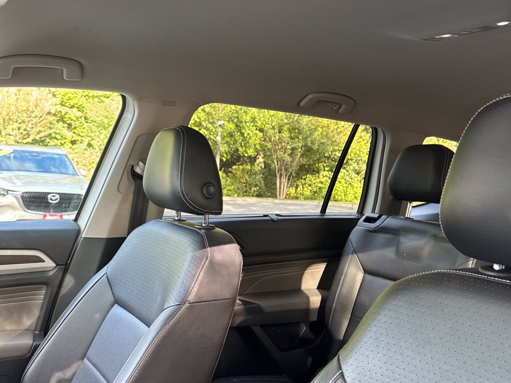 Used 2023  Volkswagen 2.0T SE w/Technology image 17
