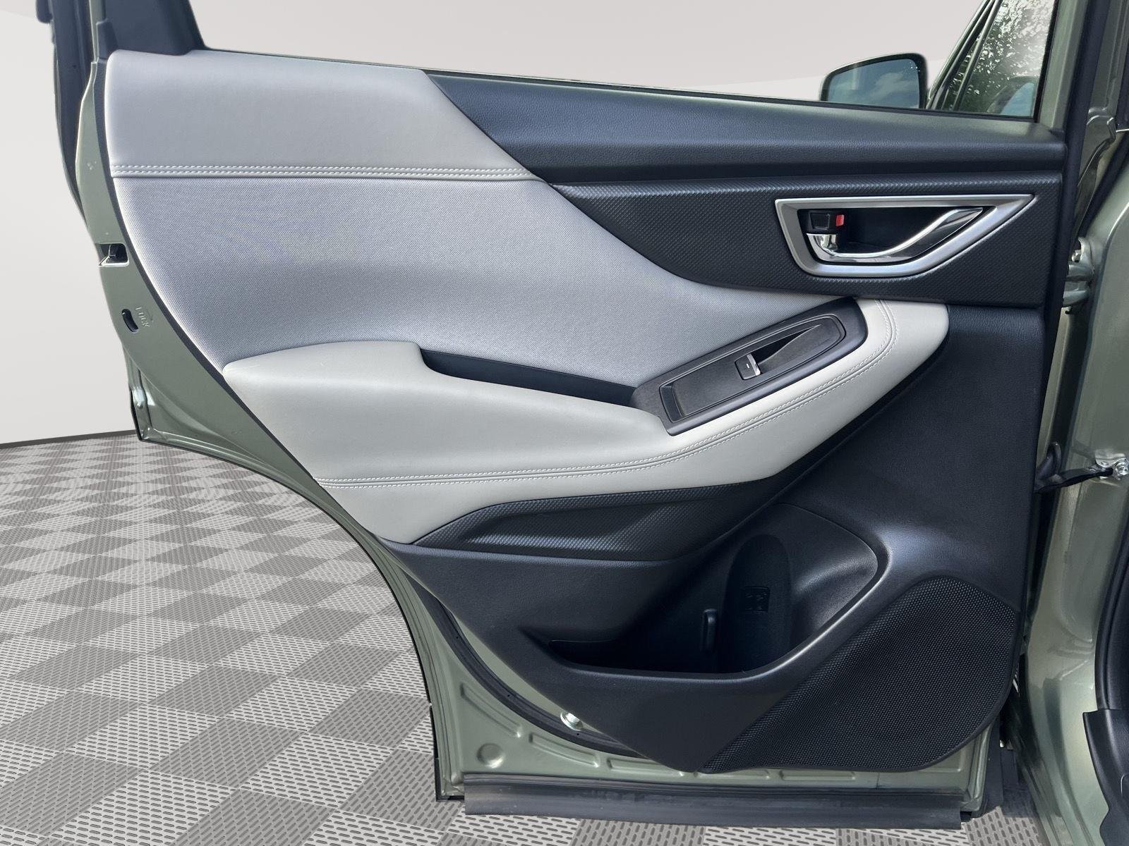 Used 2019 Jasper Green Metallic Subaru Premium image 11