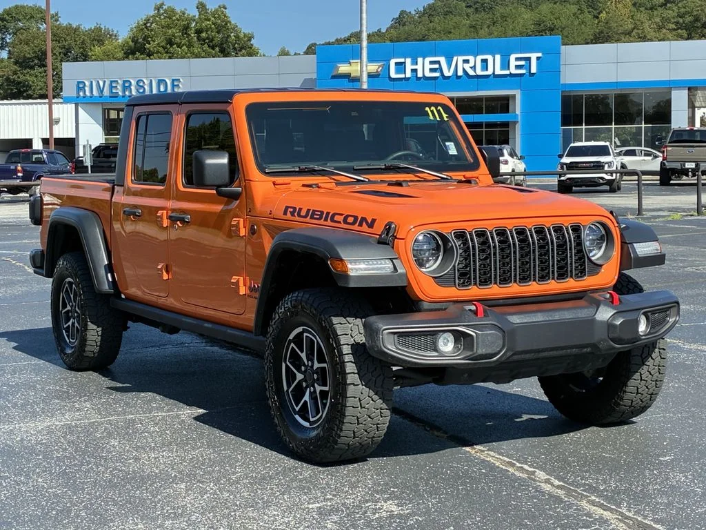 Used 2025 Orange Jeep Rubicon image 4