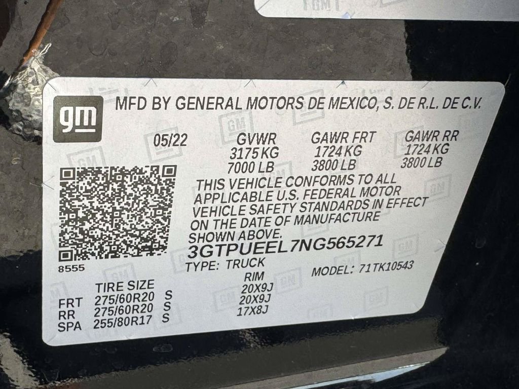 Used 2022 Black GMC AT4 image 29