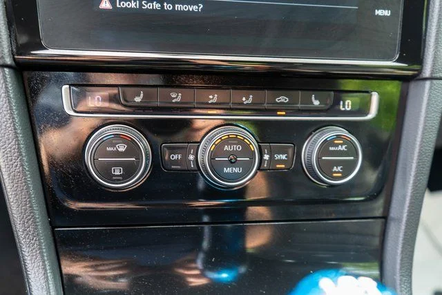 Used 2019 Blue Volkswagen DCC & Navigation 4Motion image 29