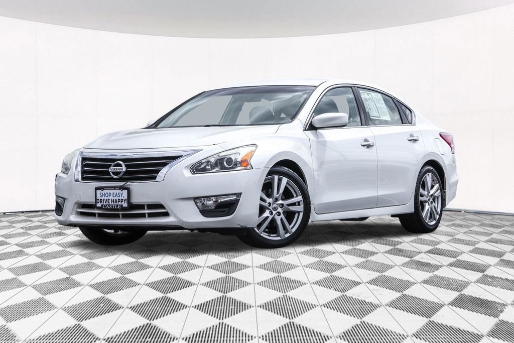 Used 2013 Nissan Altima Sedan S with VIN 1N4BL3AP7DN427199 for sale in Downers Grove, IL