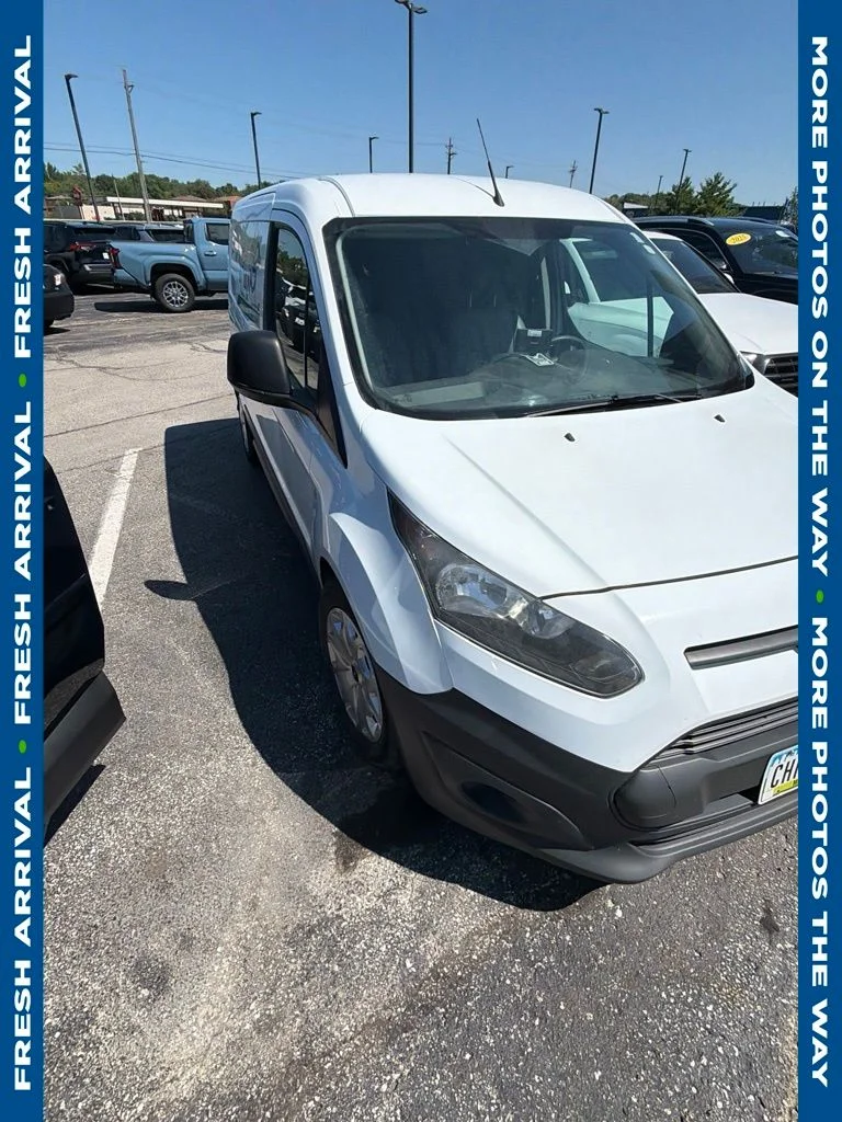 Used 2017 White Ford XL image 2