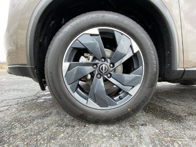 Used 2025 Baja Storm Metallic Nissan SV image 10